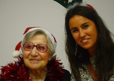 Una gran fiesta para que las personas mayores solas no pasen solas la Navidad