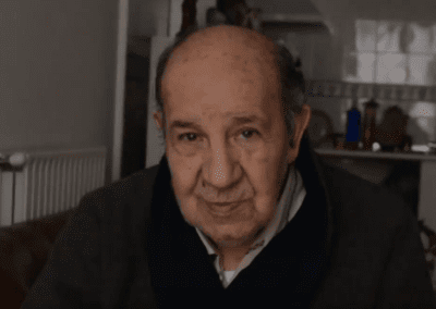 Manuel “Intento pensar en alegrías no en tristezas”