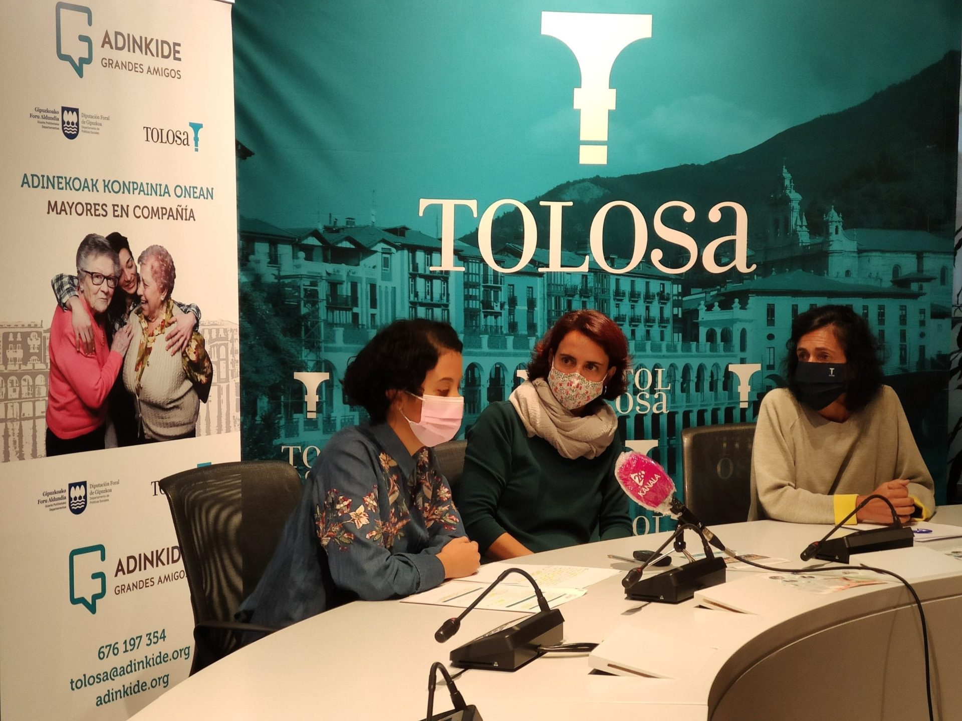 Adinkide llega a Tolosa para combatir la soledad de las personas mayores